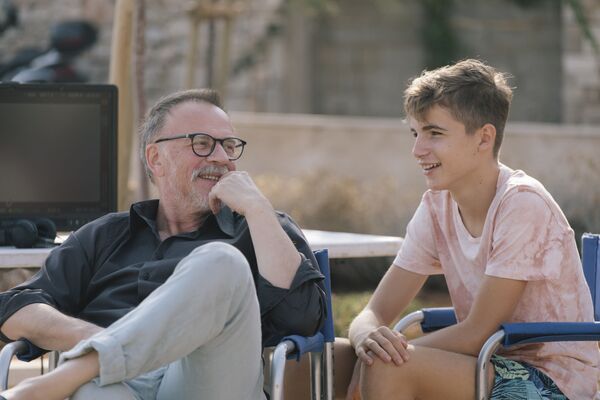 Раша Андрић открива како је после „Муња”, „Кенгура” и „Три битанге” коначно научио да - лети /видео/ - Sputnik Србија