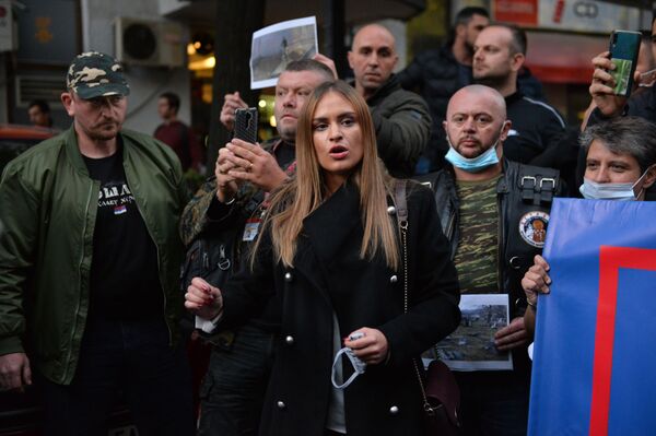 Протест због одржавања фестивала „Мирдита добар дан“: Присутне јаке полицијске снаге /фото/ - Sputnik Србија