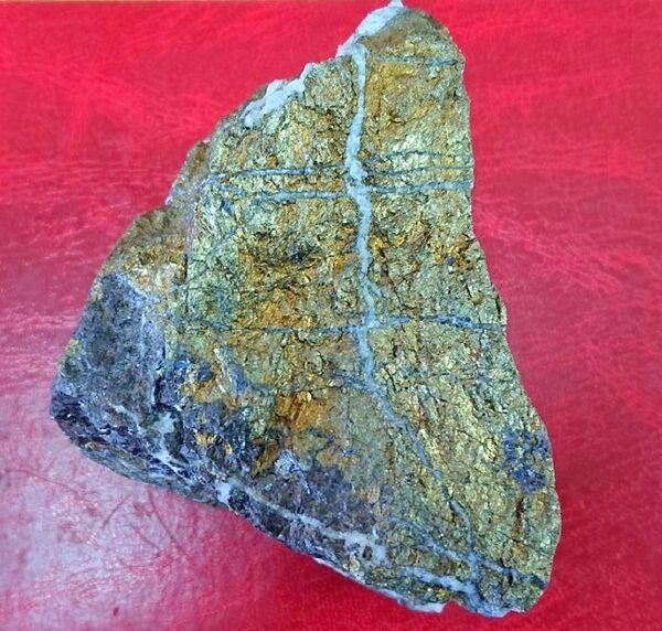 Шок из гепека: Српски цариници издвојили Немца и у аудију пронашли — светлуцави камен  - Sputnik Србија