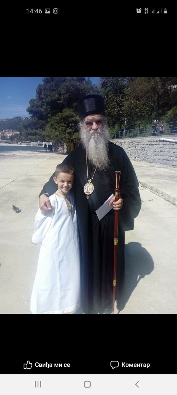 Драги мој Ђедо: Емотивно писмо дечака, симбола литија, митрополиту Амфилохију Драги мој Ђедо: Емотивно писмо дечака, симбола литија, митрополиту Амфилохију - Sputnik Србија