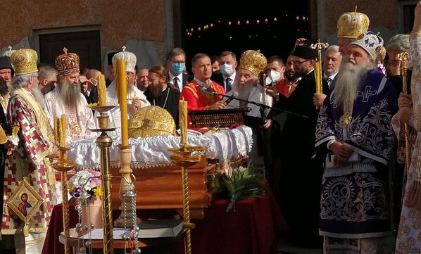 Obraćanje patrijarha Irineja nakon održanog opela - Sputnik Srbija