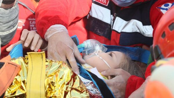 Pronađena beba u ruševinama 91 sat posle zemljotresa  - Sputnik Srbija