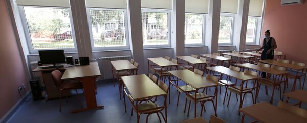Празна учионица у Београду - Sputnik Србија
