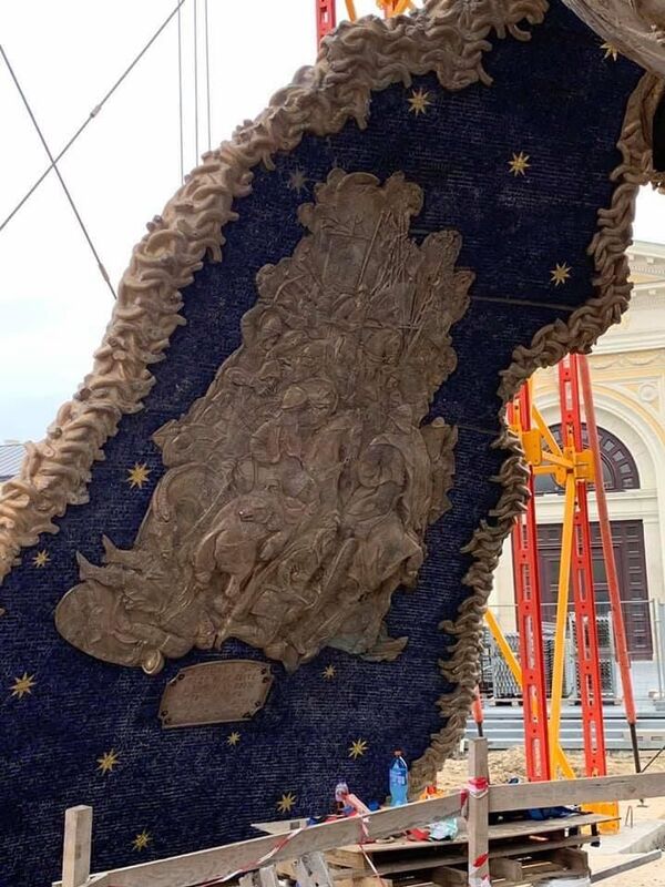 Počelo postavljanje statue Stefana Nemanje /foto/ Počelo postavljanje statue Stefana Nemanje /foto/ - Sputnik Srbija