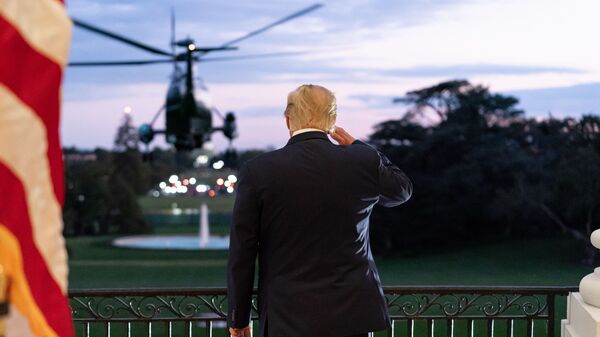 Donald Tramp dočekuje predsednički helikopter, Vašington, SAD - Sputnik Srbija