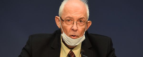 Члан Републичког кризног штаба, епидемиолог Предраг Кон - Sputnik Србија