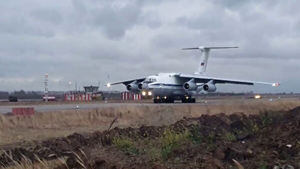 Odlazak ruskih mirovnjaka u avionima Il-76 u Nagorno-Karabah - Sputnik Srbija