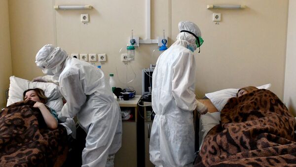 Lekari i pacijenti u bolnici za obolele od kovida 19 u Krasnodaru - Sputnik Srbija