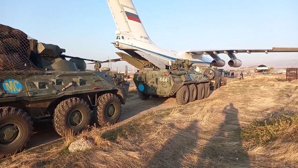 Raspoređivanje ruskih mirovnih snaga u Nagorno-Karabahu - Sputnik Srbija