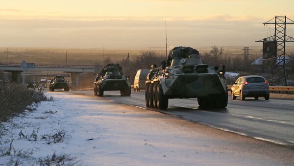 Konvoj sa ruskim mirovnim snagama na putu za Nagorno-Karabah - Sputnik Srbija