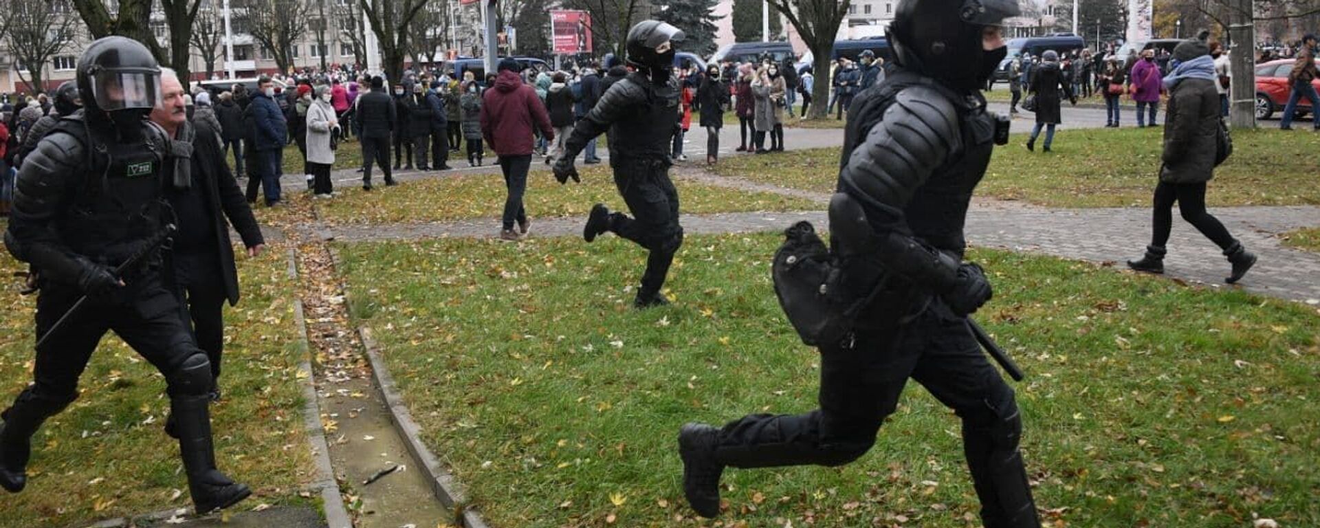 Полиција на демонстрацијама у Минску - Sputnik Србија, 1920, 29.03.2021