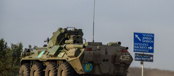 Oklopno vozilo ruskih mirovnih snaga u Karabahu - Sputnik Srbija
