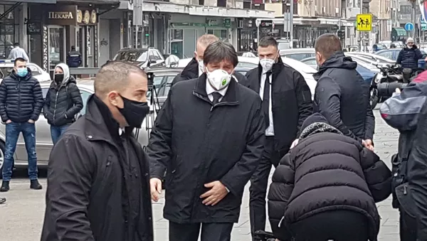 Direktor BIA Bratislav Gašić dolazi na sahranu patrijarha Irineja. - Sputnik Srbija