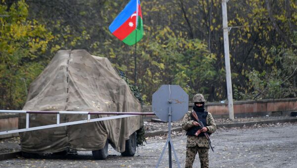 Kontrolni punkt Oružanih snaga Azerbejdžana na ulazu u grad Šuša - Sputnik Srbija