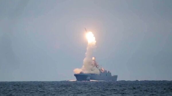 Лансирање хиперсоничне ракете Циркон са фрегате Адмирал Горшков у Белом мору - Sputnik Србија