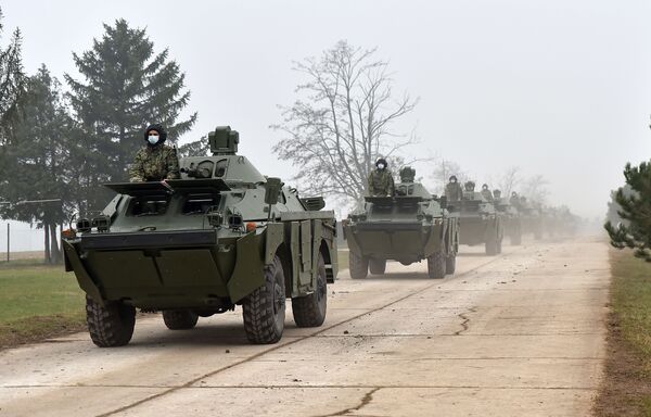 Тенкови добијени од Русије значајан помак за Војску Србије /фото/ Тенкови добијени од Русије значајан помак за Војску Србије /фото/ - Sputnik Србија