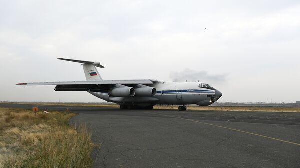 Il-76 na putu za Jerevan - Sputnik Srbija
