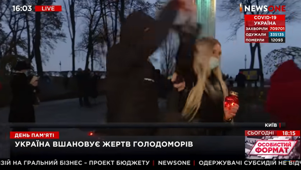 Украјинску новинарку напали у директном програму /видео/ - Sputnik Србија
