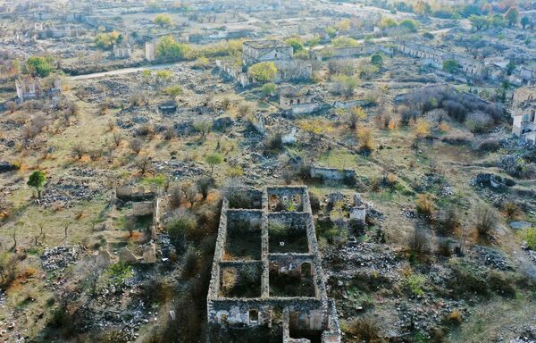 Pogled iz ptičje perspektive na ruševine Agdama - Sputnik Srbija