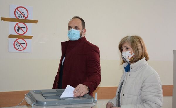 Мир, па све остало: Нови градоначелник Косовске Митровице открива за Спутњик главне циљеве - Sputnik Србија