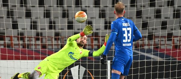 Интервенција Звездиног голмана Милана Борјана на мечу против Хофенхајма - Sputnik Србија