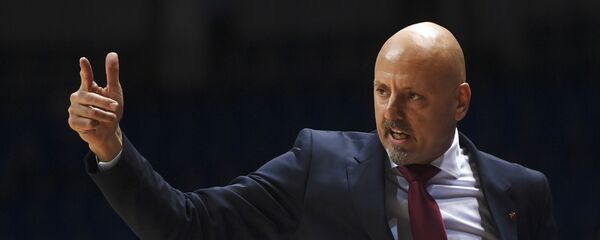 Тренер КК Црвена звезда Саша Обрадовић Тренер КК Црвена звезда Саша Обрадовић - Sputnik Србија