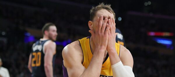 Timofej Mozgov u dresu Los Anđeles Lejkersa Timofej Mozgov u dresu Los Anđeles Lejkersa - Sputnik Srbija