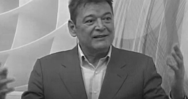 Tihomir Arsić kao vladika Nikolaj poručivao: Dug ljubavi prema Rusiji ne mogu vratiti vekovi - Sputnik Srbija