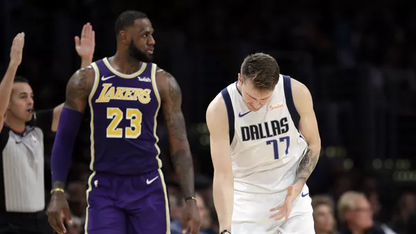 Lebron Džejms i Luka Dončić  - Sputnik Srbija