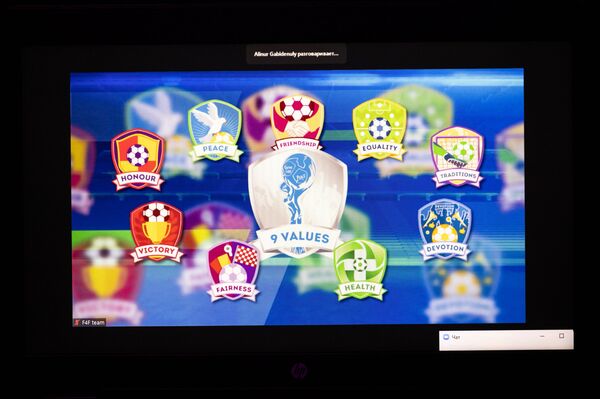 Гаспром ујединио децу из око 100 земаља: Организован највећи фудбалски догађаја на мрежи на свету - Sputnik Србија