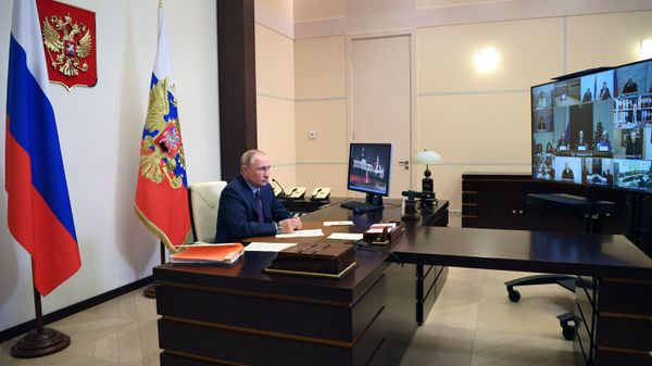 Predsednik Rusije Vladimir Putin na onlajn zasedanju Saveza za ljudska prava Predsednik Rusije Vladimir Putin na onlajn zasedanju Saveza za ljudska prava - Sputnik Srbija