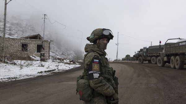 Kontrolni punkt ruskih mirovnih snaga u Nagorno-Karabahu - Sputnik Srbija