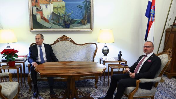 Руски министар спољних послова Русије Сергеј Лавров на састанку са министром спољних послова Хрватске  - Sputnik Србија