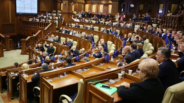 Посланици у молдавском парламенту - Sputnik Србија