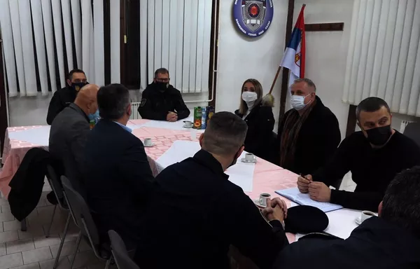 Жандармерија на улицама Новог Пазара, држава неће дозволити обрачуне криминалних банди Жандармерија на улицама Новог Пазара, држава неће дозволити обрачуне криминалних банди - Sputnik Србија