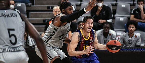 Geršon Jabusele, levo, i Toma Ertel, desno Geršon Jabusele, levo, i Toma Ertel, desno - Sputnik Srbija