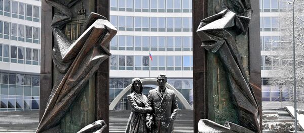 Одлазак Џорџа Блејка: Легендарни двоструки шпијун који је радио са совјетску службу Одлазак Џорџа Блејка: Легендарни двоструки шпијун који је радио са совјетску службу - Sputnik Србија