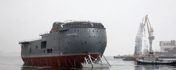 Почетком децембра у Санкт Петербургу је поринута арктичка платформа „Северни пол“ - Sputnik Србија