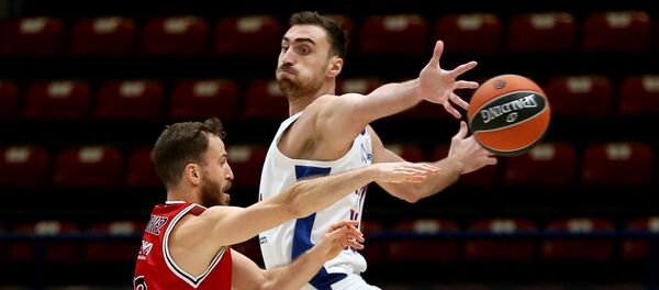 Никола Милутинов, десно, и Серхио Родригес Никола Милутинов, десно, и Серхио Родригес - Sputnik Србија