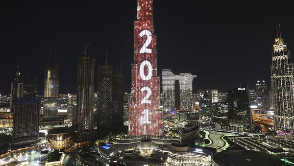 Бурџ Калифа у Дубаију у знаку Нове године - Sputnik Србија