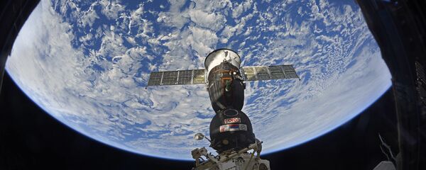 Пристајање свемирског брода са посадом Сојуз МС 12 на Међународну свемирску станицу - Sputnik Србија