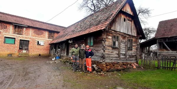 Кордун и Банија као после рата - Мирко спасава и Србе и Хрвате /фото/ Кордун и Банија као после рата - Мирко спасава и Србе и Хрвате /фото/ - Sputnik Србија