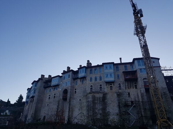 Стари сјај за ново доба: Вучић у Хиландару на најважнијем месту из времена Светог Саве /фото/ Стари сјај за ново доба: Вучић у Хиландару на најважнијем месту из времена Светог Саве /фото/ - Sputnik Србија