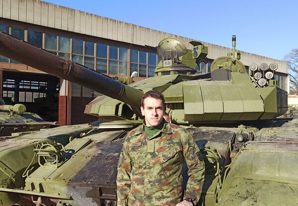 Како повезати ПАСАРС са Жирафом: Најмлађи инжењери Војске Србије на важном задатку Како повезати ПАСАРС са Жирафом: Најмлађи инжењери Војске Србије на важном задатку - Sputnik Србија