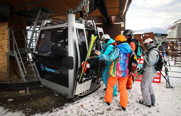 Ove godine su u „Arhizu“ pripremljene nove zone za skijanje. - Sputnik Srbija