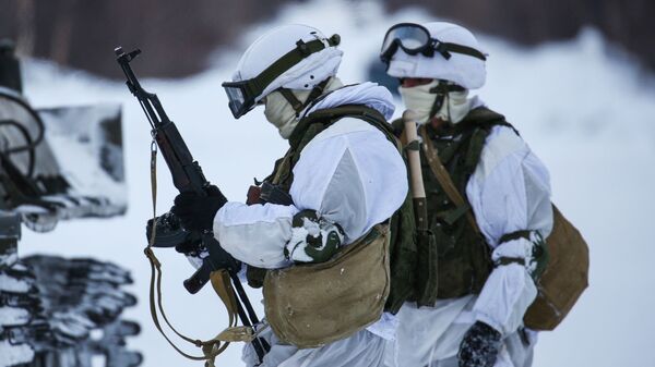Војници Северне флоте учествују у зимским обукама - Sputnik Србија