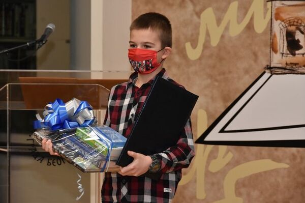 Dodelom nagrada Biblioteka grada Beograda obeležila 90 godina postojanja Dodelom nagrada Biblioteka grada Beograda obeležila 90 godina postojanja - Sputnik Srbija