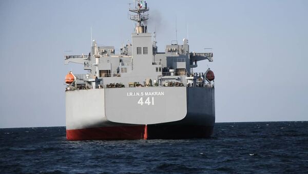 Iranski vojni brod Makran - Sputnik Srbija