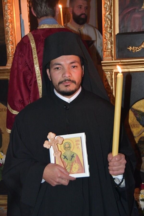 Колумбијац се замонашио у Цетињском манастиру, добио име Амфилохије /фото/ Колумбијац се замонашио у Цетињском манастиру, добио име Амфилохије /фото/ - Sputnik Србија