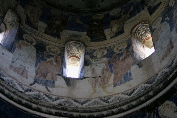 Kakve tajne čuva drevni jermenski grad duhova sa hiljadu crkava /foto, video/ Kakve tajne čuva drevni jermenski grad duhova sa hiljadu crkava /foto, video/ - Sputnik Srbija